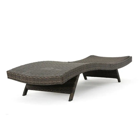Wicker Chaise Lounge Chair