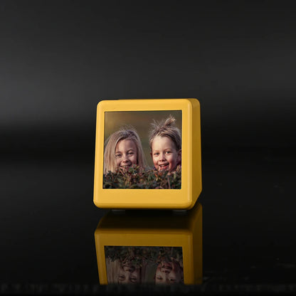 Smart Weather Clock with Electronic Photo Album