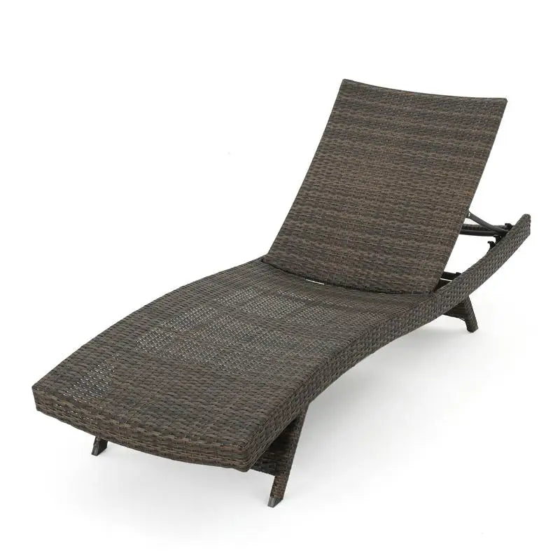 Wicker Chaise Lounge Chair