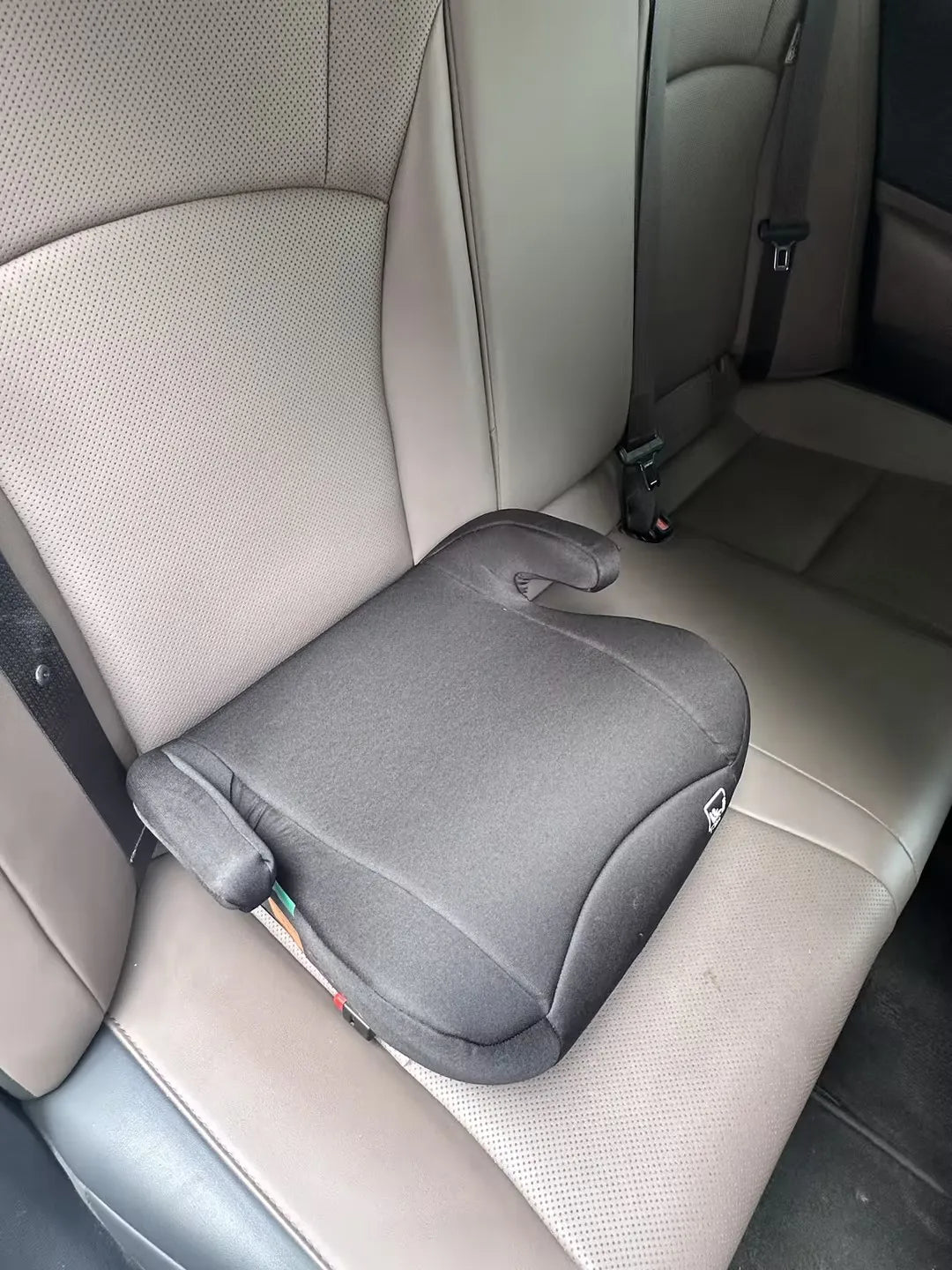 Lightweight Portable Backless Booster Car Seat for Kids 4-12