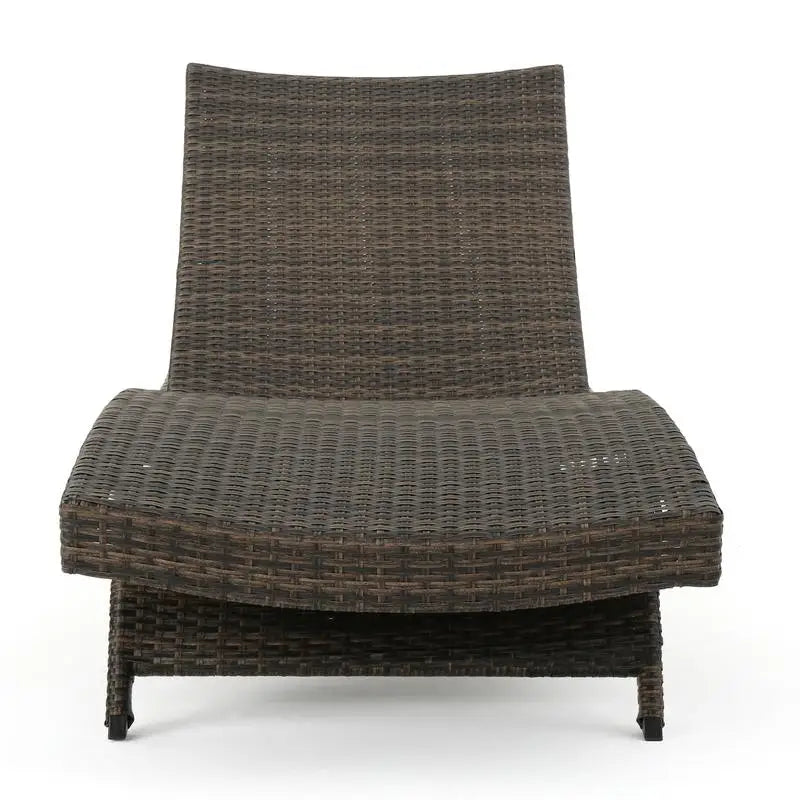 Wicker Chaise Lounge Chair