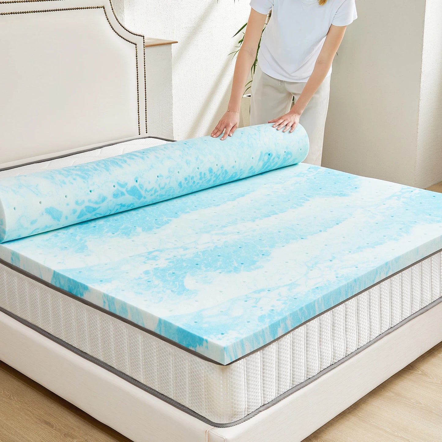 Queen Size Thick Gel  Cooling Mattress Soft and Breathable Bed Topper