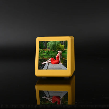 Smart Weather Clock with Electronic Photo Album