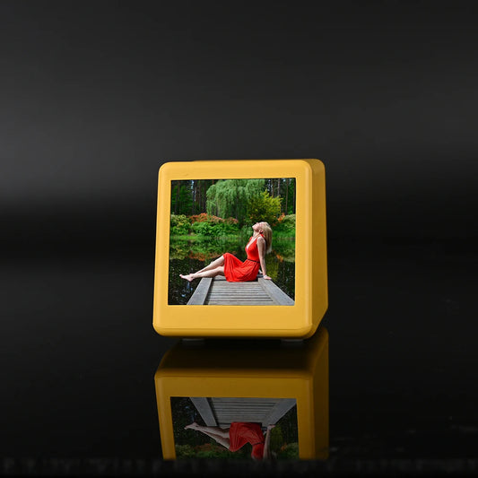 Smart Weather Clock with Electronic Photo Album
