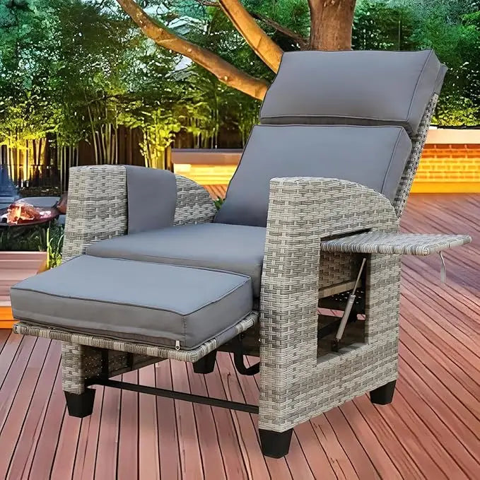 Outdoor Wicker Recliner Chair